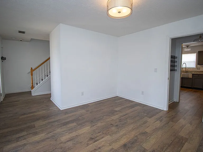 1473 Legion Dr — Photo 6