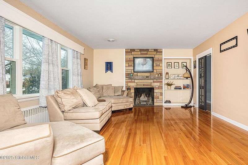 5th image of 359 S Manning Boulevard