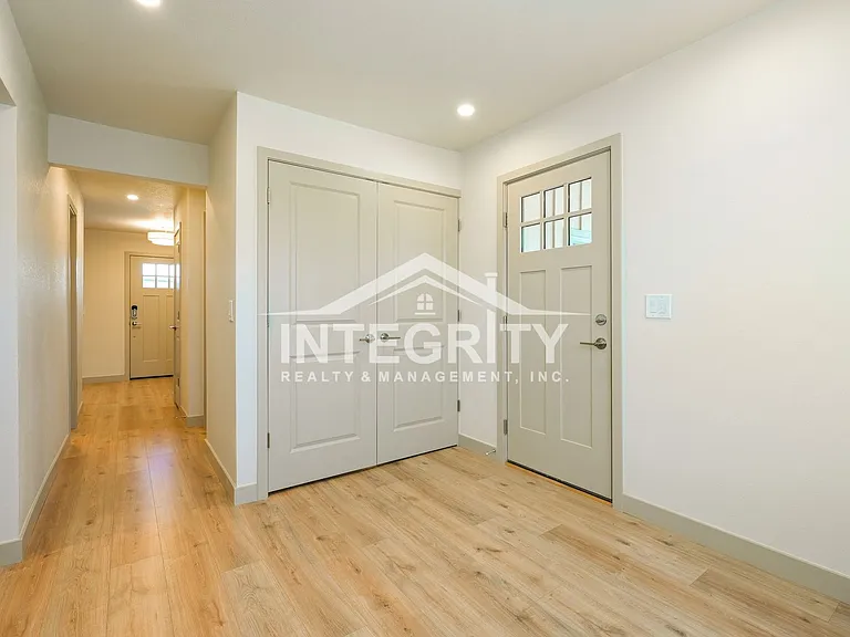 6475 W Kingsley Ave — Photo 12