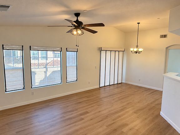 3rd image of 144 Elora Ln