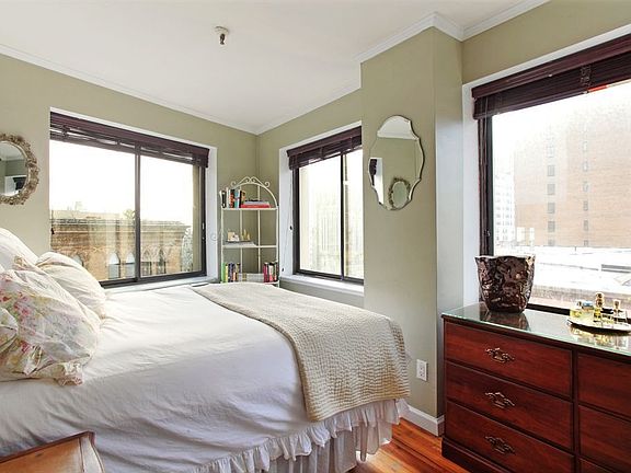 4th image of 67 E 11th St #7/22