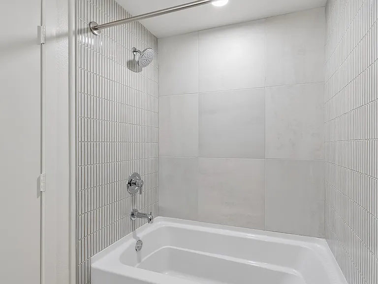 Maru Apartments — Photo 30