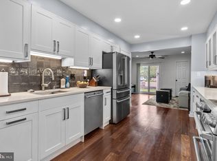 239 Clover Hill Ct, Yardley, PA