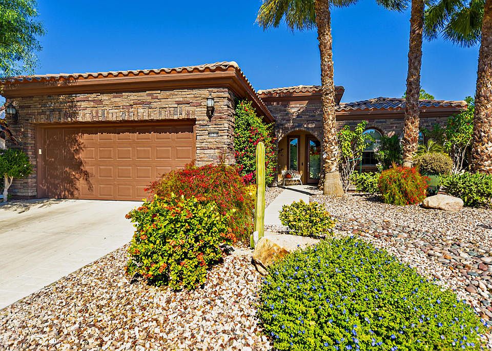 1st image of 81218 Avenida Lorena