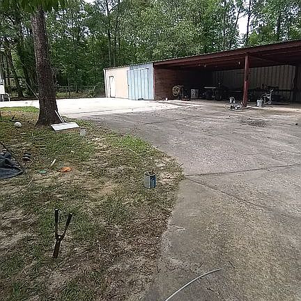 3 open bay building w/2 shed