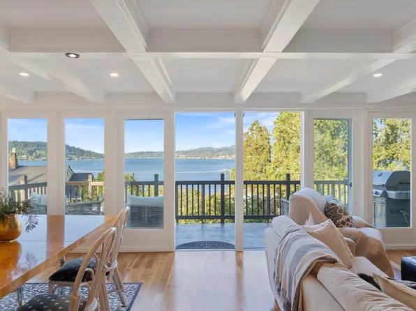 10498 Dixon Dr S, Seattle, WA 98178