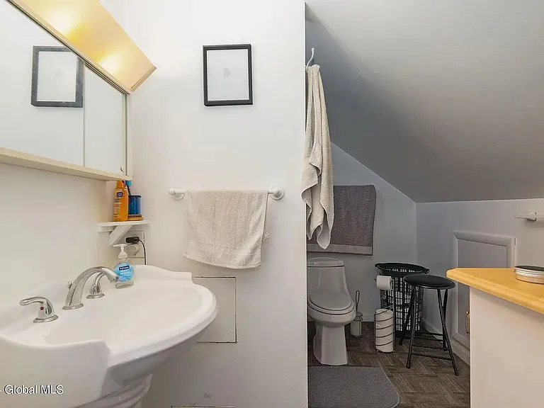 1587 Bradley St — Photo 10