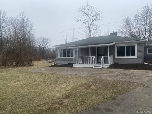 6808 Arlene Ct, Romulus, MI 48174