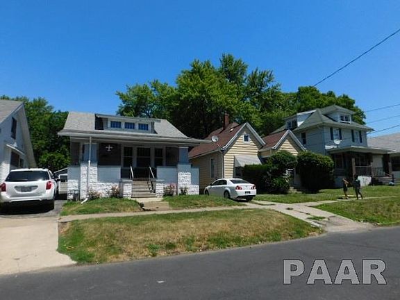 2nd image of 521 E Arcadia Ave
