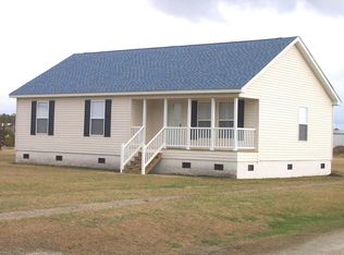 579 Crow Hl, Beaufort, NC 28516