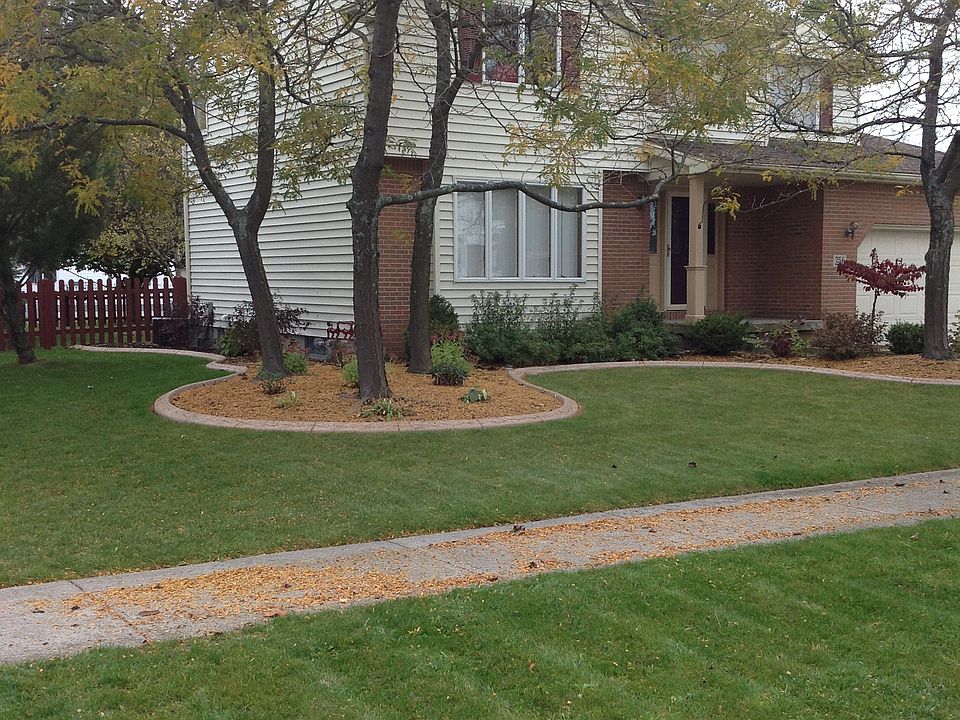 2nd image of 256 Hillpine Rd