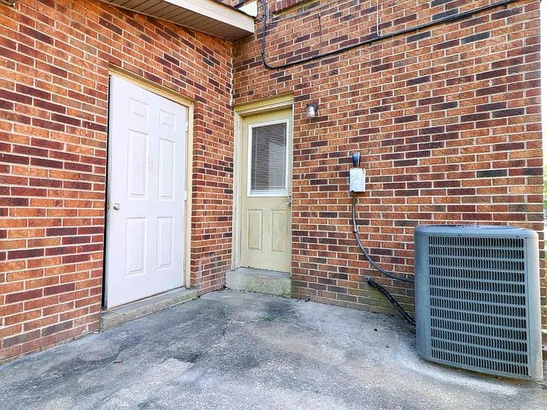 809B Golfview Pl — Photo 19