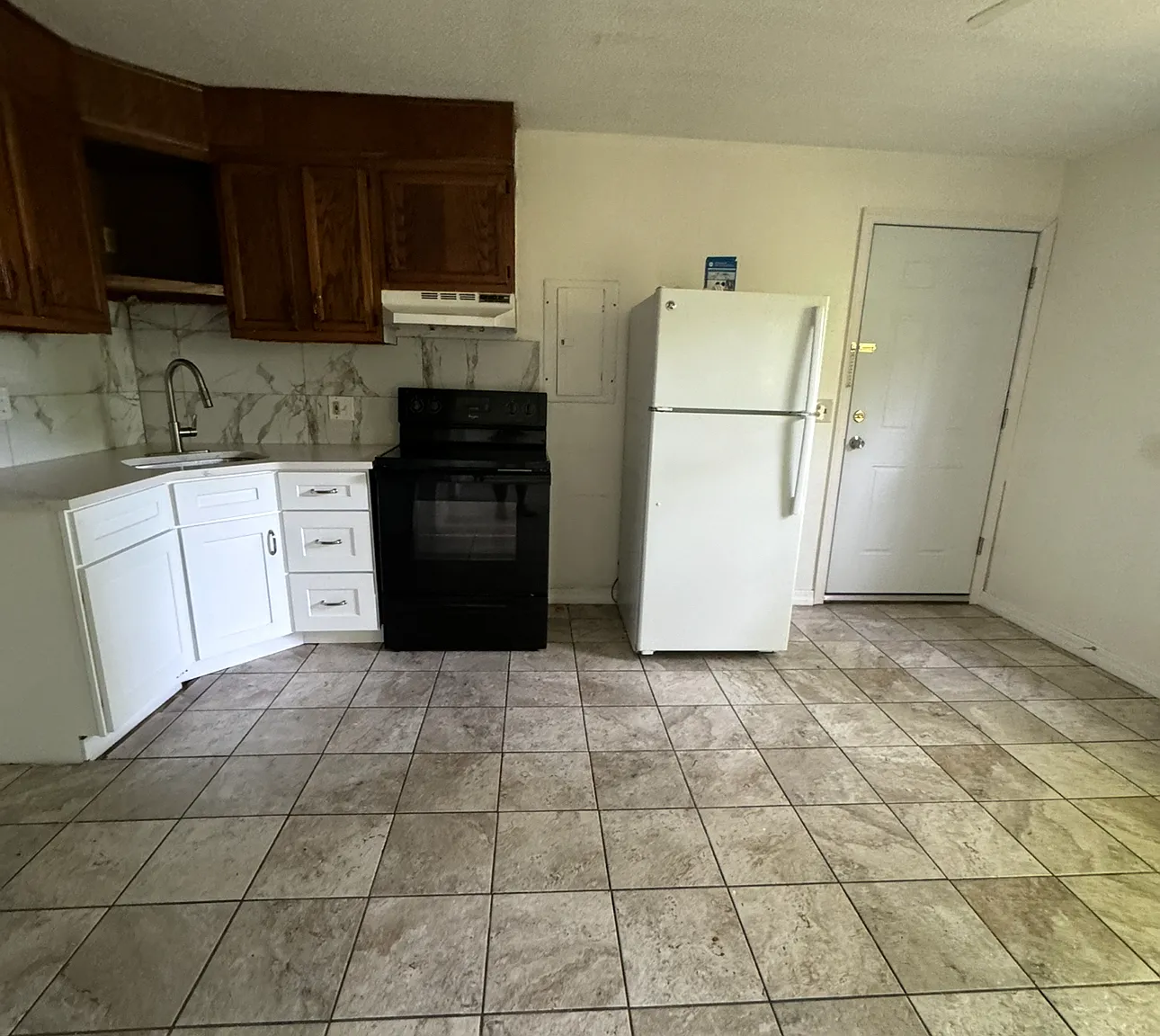1 bed, $1,100 — Photo 4