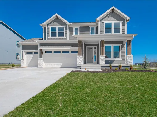 1813 SW Arbormist Dr, Lees Summit, MO 64082