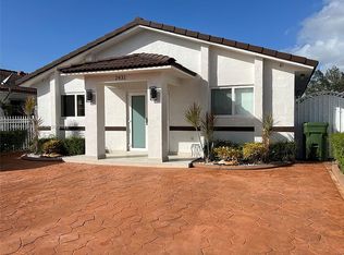 2431 W 71st Pl, Hialeah, FL 33016