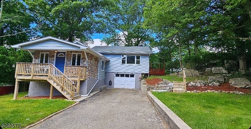1st image of 340 Elmira Trl