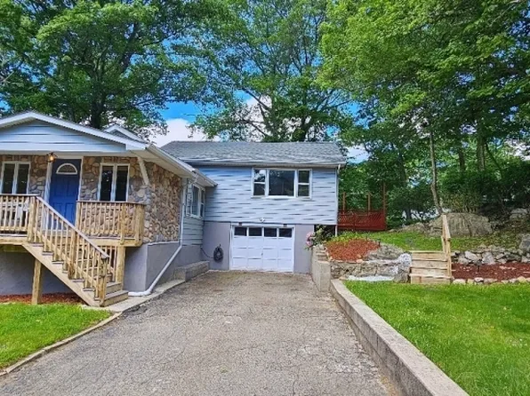 340 Elmira Trl, Hopatcong Boro, NJ 07843
