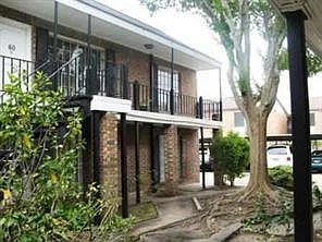 3 bed, 2.0 bath, 1360 sqft, $1,575 — Photo 4