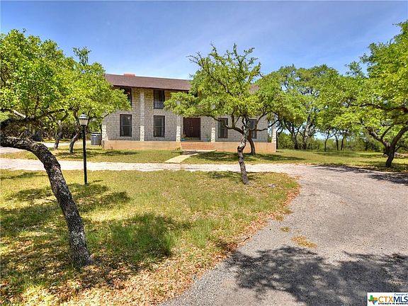 2nd image of 205 Deer Creek Cir