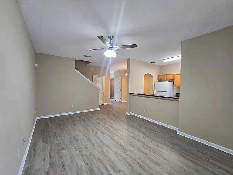 5260 Collins Rd #201 — Photo 9