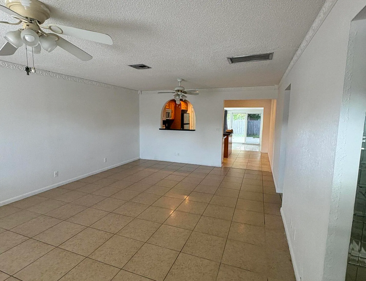 2 bed, 2.0 bath, 1340 sqft, $2,350 — Photo 3