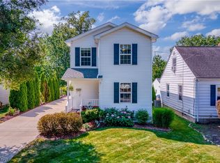 832 Roosevelt Ave, Cuyahoga Falls, OH 44221