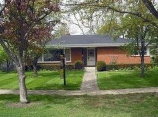 372 Cumnor Ave, Glen Ellyn, IL 60137