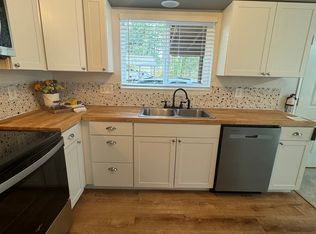 471 N Fairway Dr W, Hoodsport, WA 98548