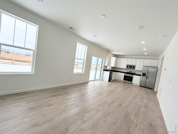 5th image of 1155 Osmolski Drive