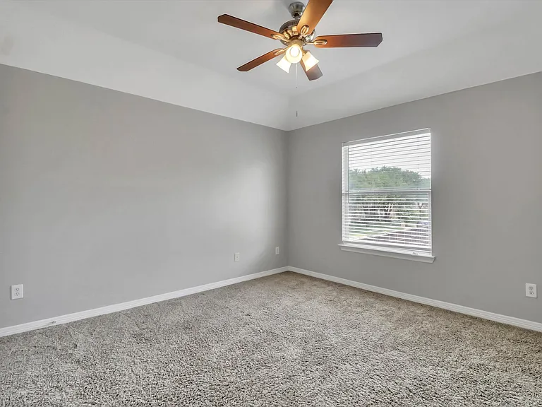 3117 Kimble Dr — Photo 15
