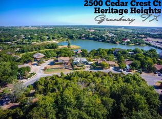 2500 Cedar Crest Ct, Granbury, TX 76048