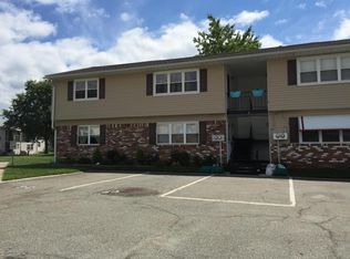 8 Maine Ct APT C, Matawan, NJ