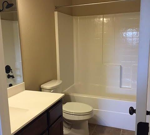 4th image of 5406 Clearwater Dr