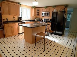 54 Beech Hill Rd, Exeter, NH 03833