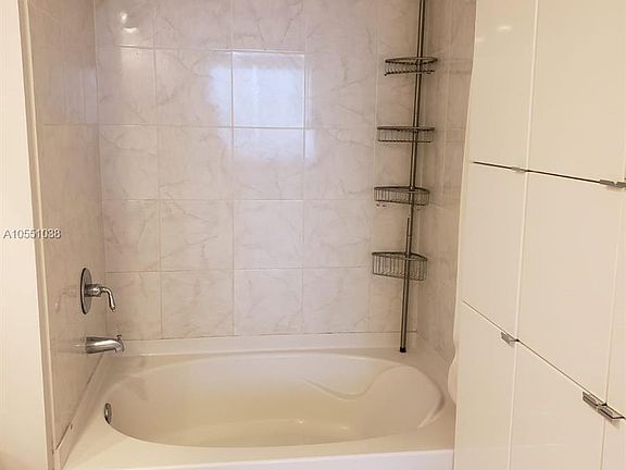 2nd image of 2775 NE 187th St APT 508
