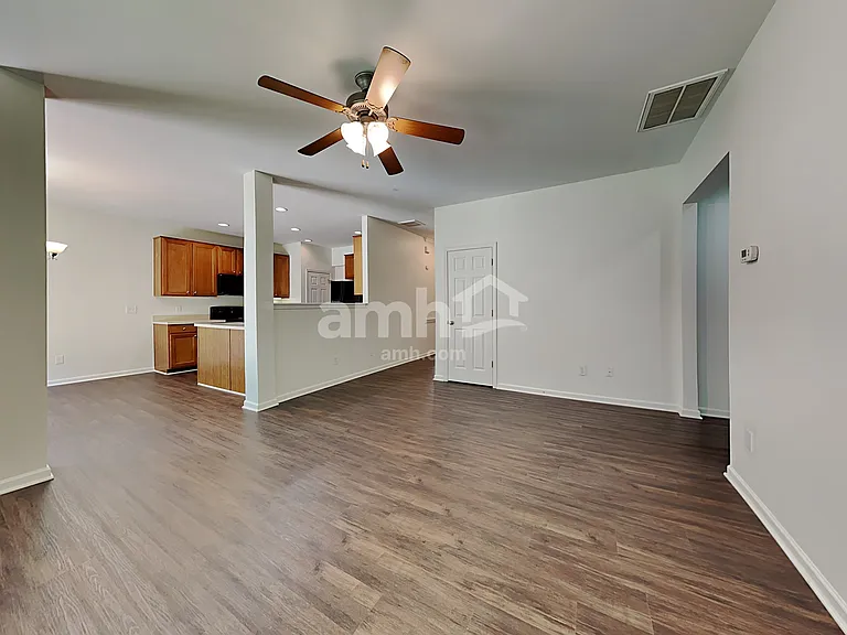 4095 Shadetree Dr — Photo 7
