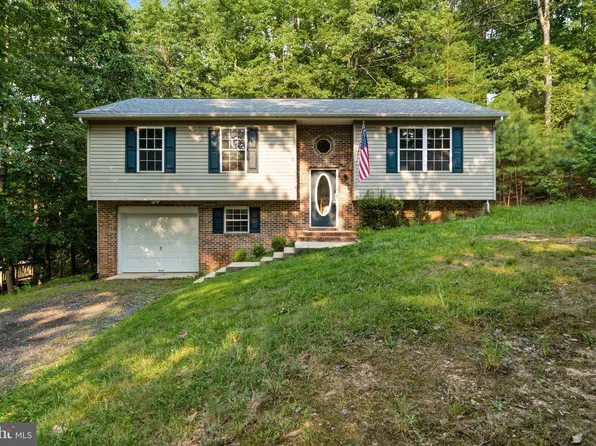 11516 Deadwood Dr, Lusby, MD 20657