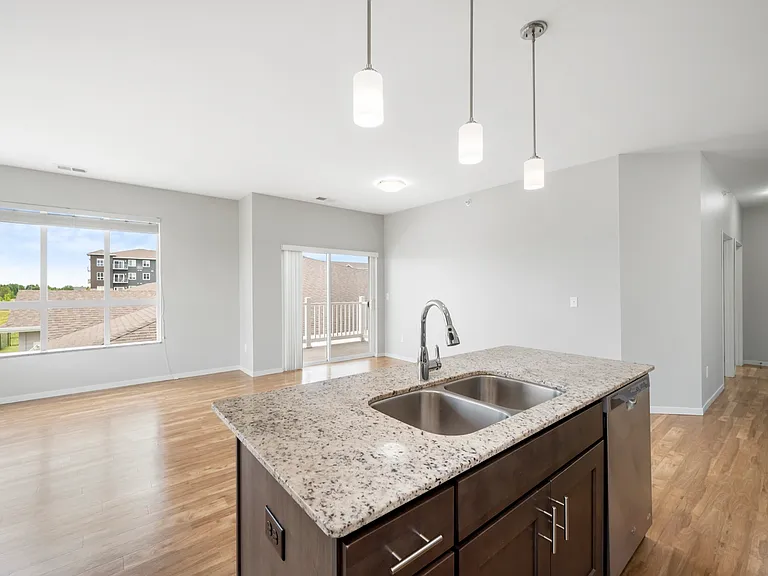 8. Aspen Lofts F - Kitchen_reverse2 8. Aspen Lofts F - Kitchen_reverse2