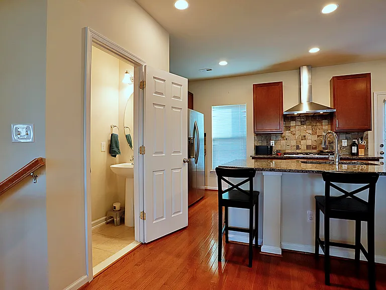 9612 Stockwell Ln — Photo 12