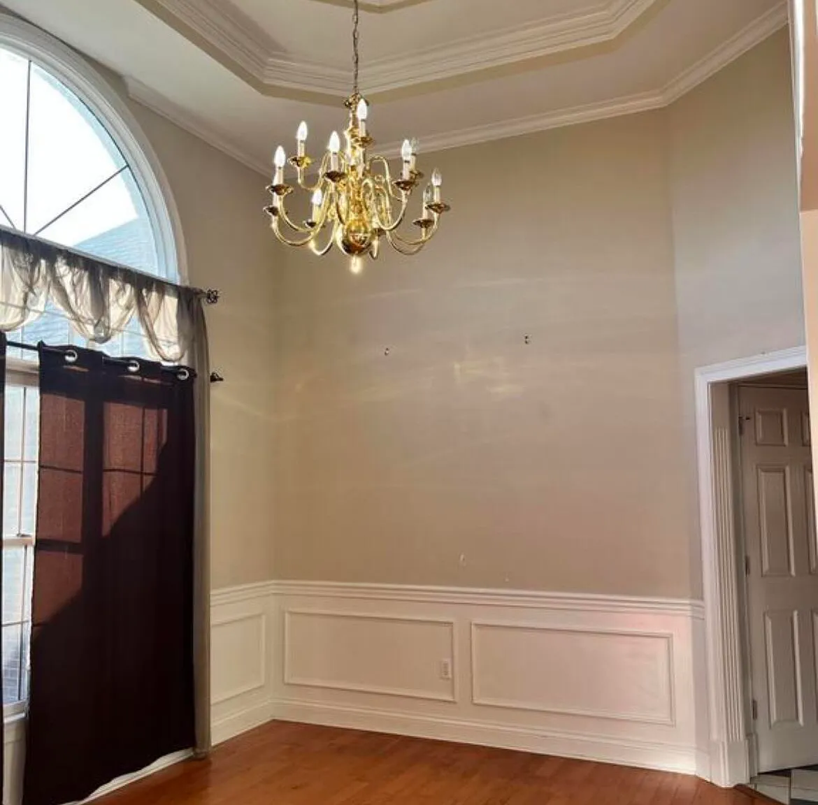3 bed, 2.0 bath, 1792 sqft, $1,995 — Photo 2