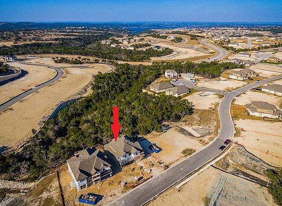 2nd image of 494 Anfield Cir