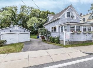 875 Sea St, Quincy, MA 02169