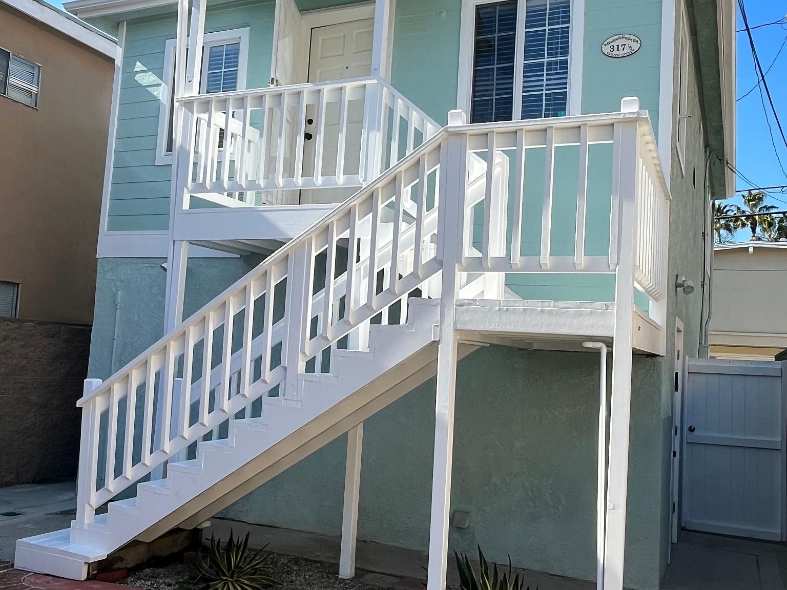 317 8th St 1/2, Seal Beach, CA 90740 Zillow