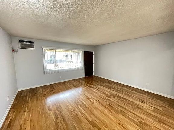 3rd image of 1100 N Monterey St APT D