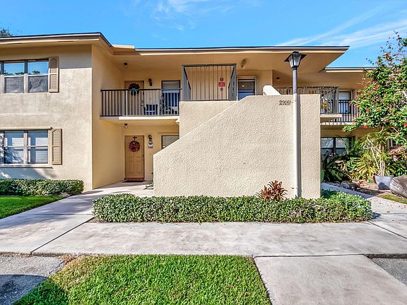 3rd image of 2916 SW 22nd Circle #202b