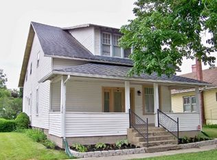 112 N Franklin St, Mentone, IN
