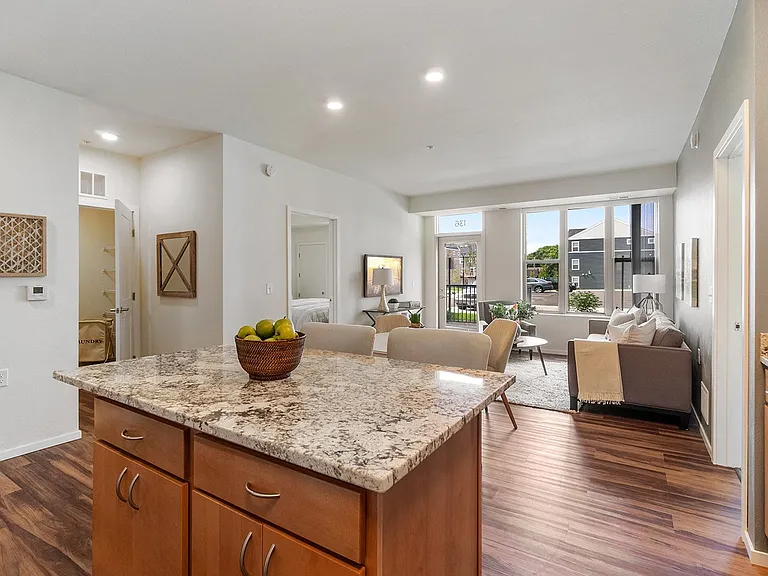 Oaks Landing 55+ Apartments — Photo 26