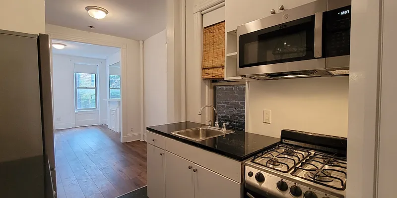 Rented by Plaza Real Estate Group | media 1