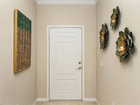 3rd image of 10051 Antori Dr