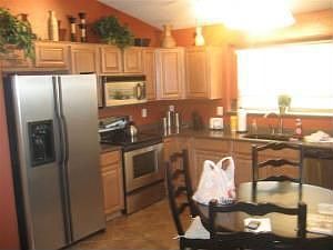 3rd image of 2414 W Lucia Dr